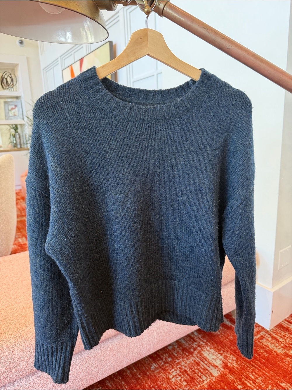 Banana Republic -Classic Crewneck Women's Sweater-Dark Heather Blue- PreOwned-XS